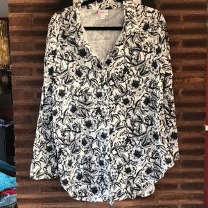 Lularoe Valentina Black and white floral EUC